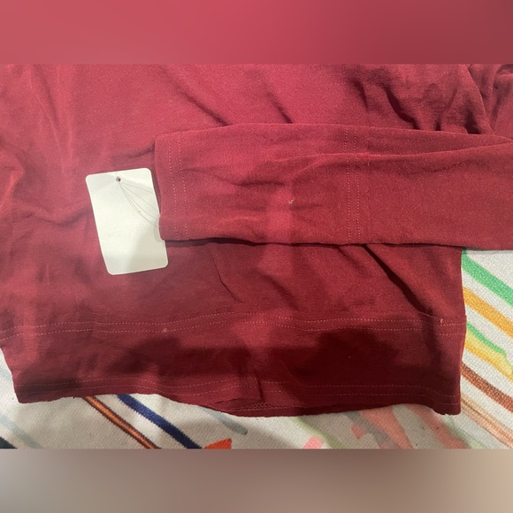 Cranberry crop open back top - Picture 4 of 4